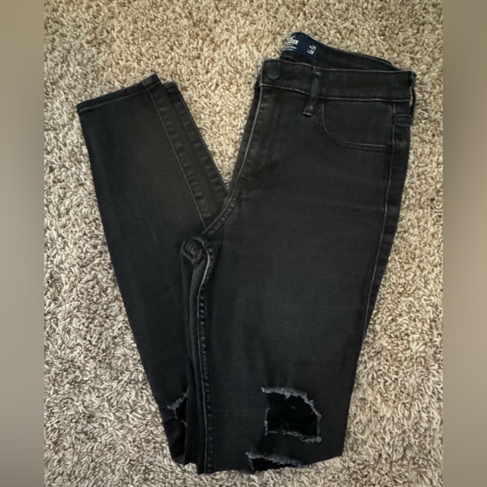 Hollister Women's Black High-Rise Super Skinny Jeans